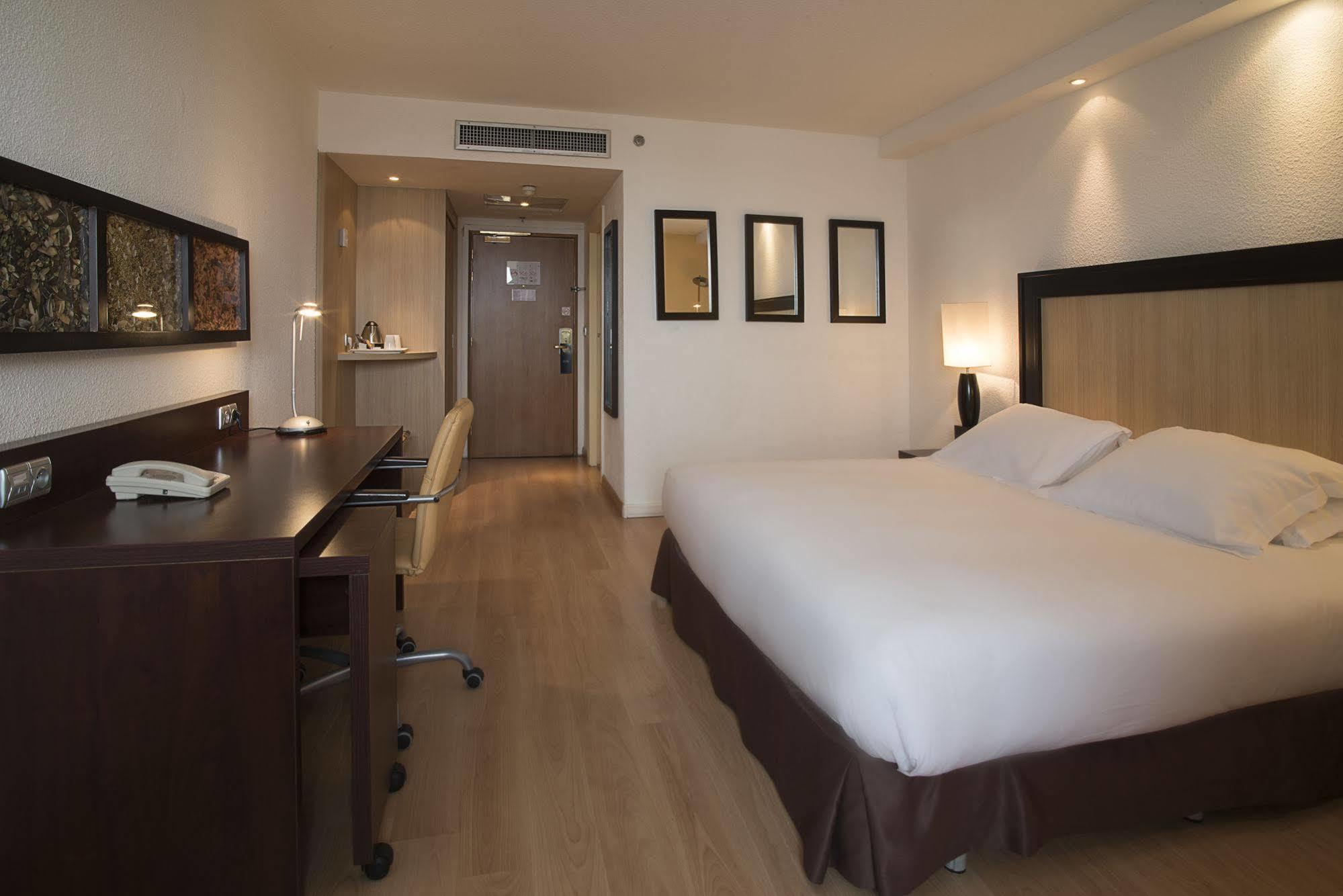 Hilton Orly Airport Hotel Paris